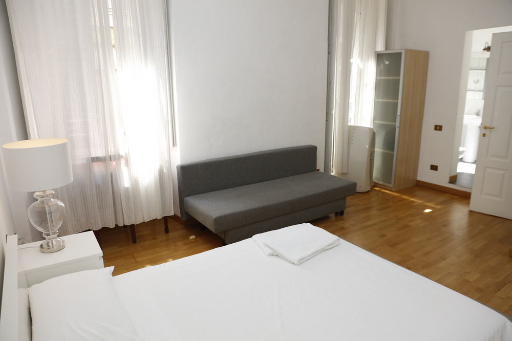 Casa Milano- Apartments And Rooms Bagian luar foto