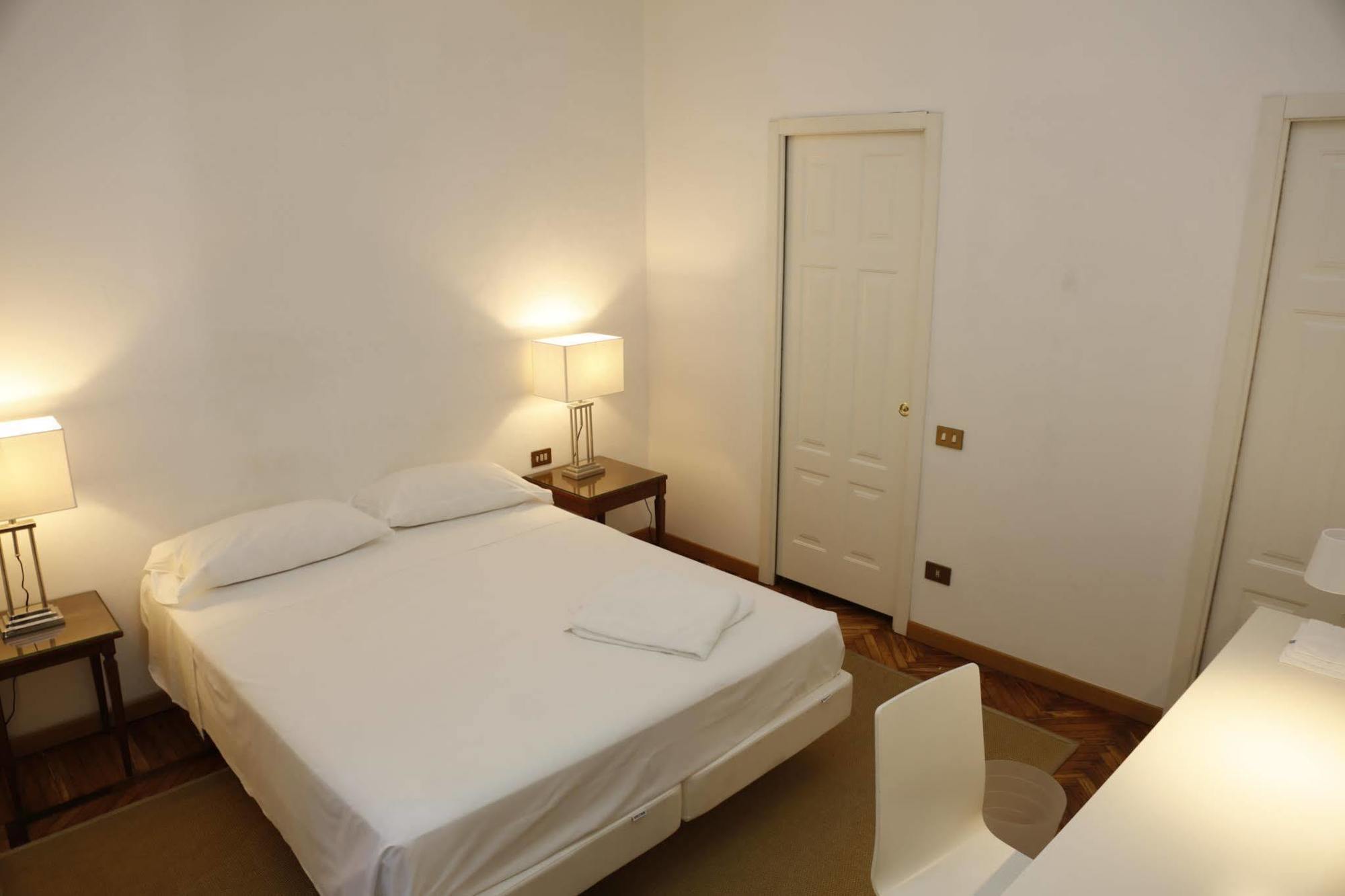 Casa Milano- Apartments And Rooms Bagian luar foto